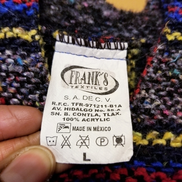 Frank's Textiles | Women's Gray Striped Burlap Pullover Hoodie (Size Large) - Picture 3 of 8